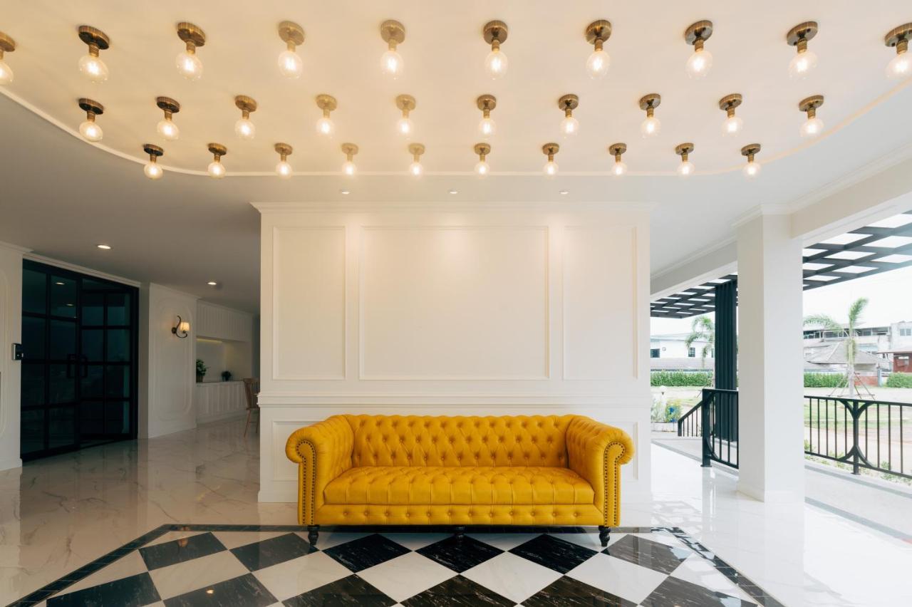 Chanita Hotel Chumphon Buitenkant foto